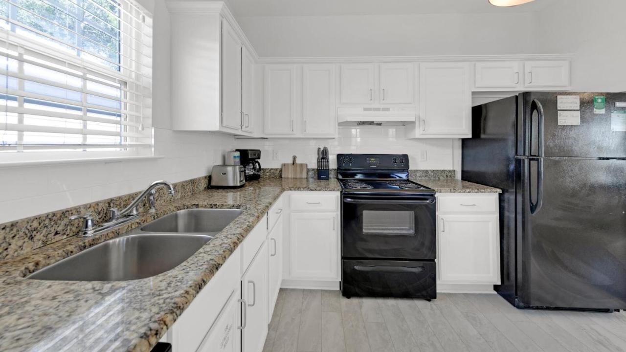Pelican House - Newly Remodeled, Professionally Decorated, Only About 1 Mile To Seaside! 산타로사 비치 외부 사진